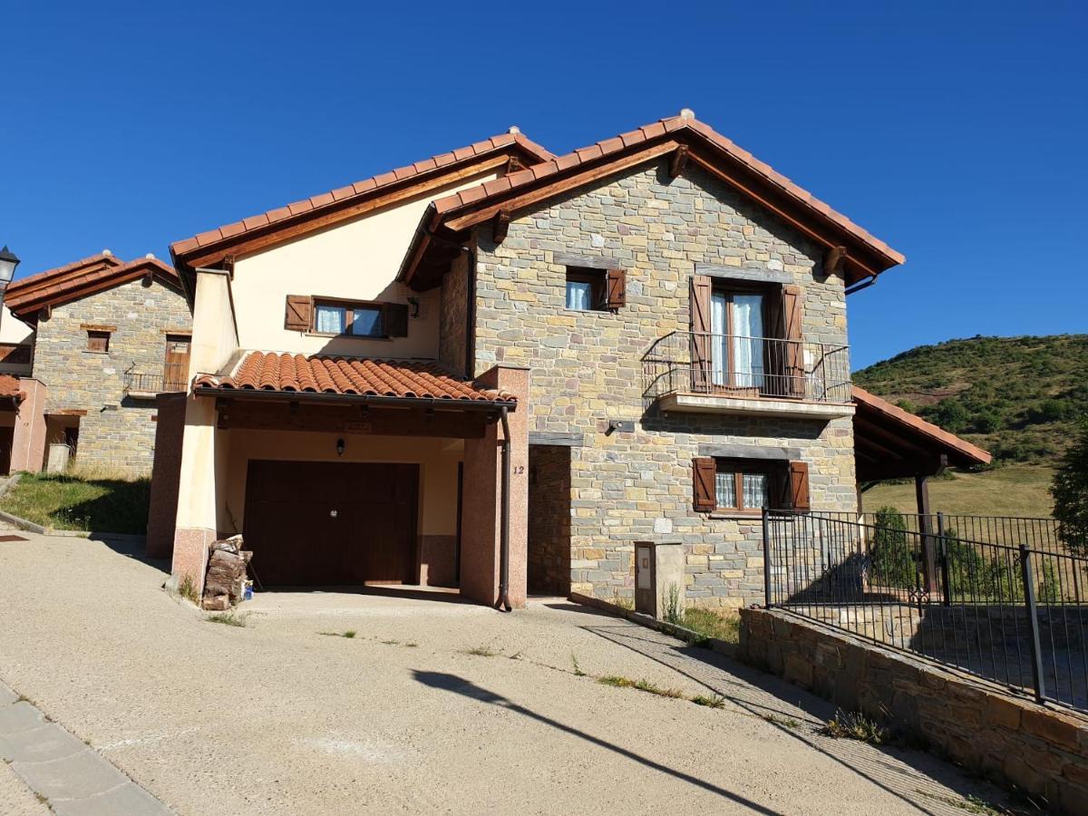 Chalet En El Pirineo De Aragon Neril Kültér fotó